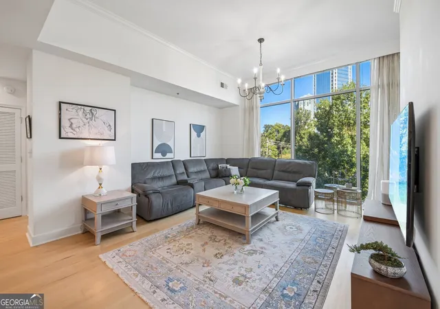 Photo 2 of Condo for sale at 2795 Peachtree Rd Ne #405, Atlanta, GA 30305 | MLS# 10849095 | Listing updated on 2026-10-08