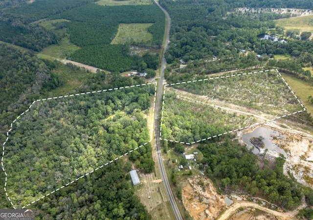 Photo 3 of Sale Pending at 1794 Carters Brg Rd, Claxton, GA 30417 | MLS# 10853700 | Listing updated on 2026-10-08