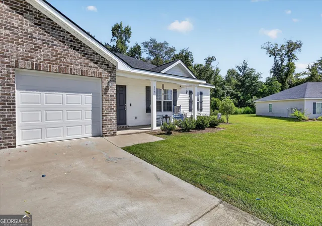 Photo 2 of Townhouse for sale at 115 Callaway Crescent, Statesboro, GA 30458 | MLS# 10839474 | Listing updated on 2026-09-06