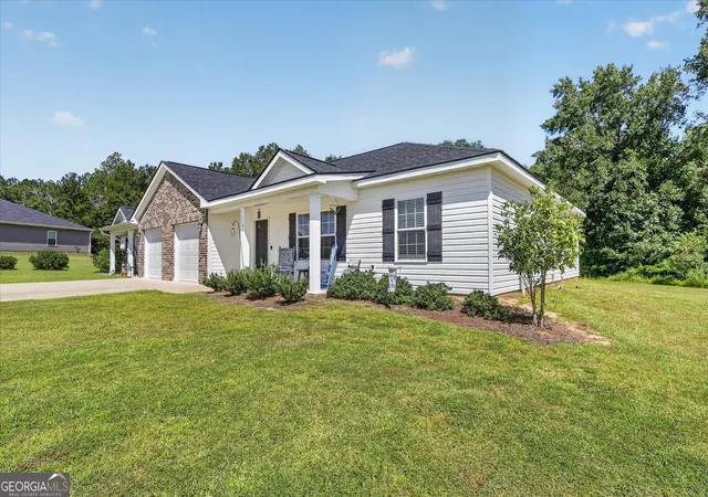 Photo 3 of Townhouse for sale at 115 Callaway Crescent, Statesboro, GA 30458 | MLS# 10839474 | Listing updated on 2026-09-06