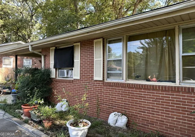 Photo 3 of Single family home for sale at 110 Williams Ter, Warner Robins, GA 31093 | MLS# 10852379 | Listing updated on 2026-09-26