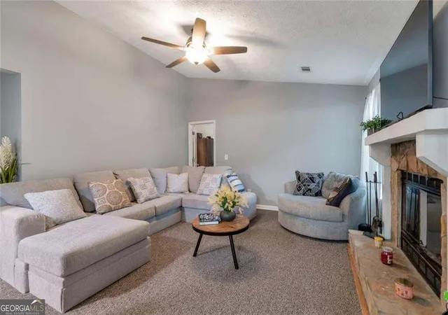Photo 3 of Single family home for sale at 2000 Wendover Dr, Snellville, GA 30078 | MLS# 10850212 | Listing updated on 2026-10-05