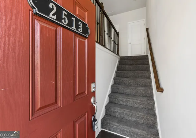 Photo 2 of Townhouse for sale at 2513 Hedgeway Cir, Kennesaw, GA 30144 | MLS# 10849005 | Listing updated on 2026-09-23