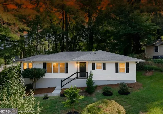 Photo 1 of Single family home for sale at 220 Woods Dr Ne, Marietta, GA 30060 | MLS# 10841176 | Listing updated on 2026-10-09
