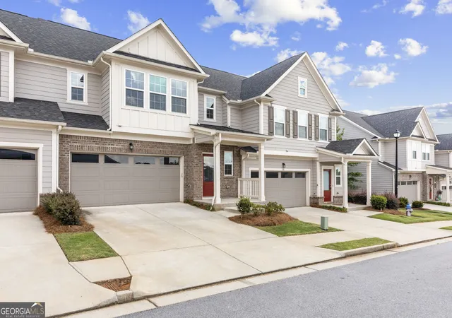 Photo 2 of Single family home for sale at 13 Millican Dr, Peachtree City, GA 30269 | MLS# 10796962 | Listing updated on 2026-09-24