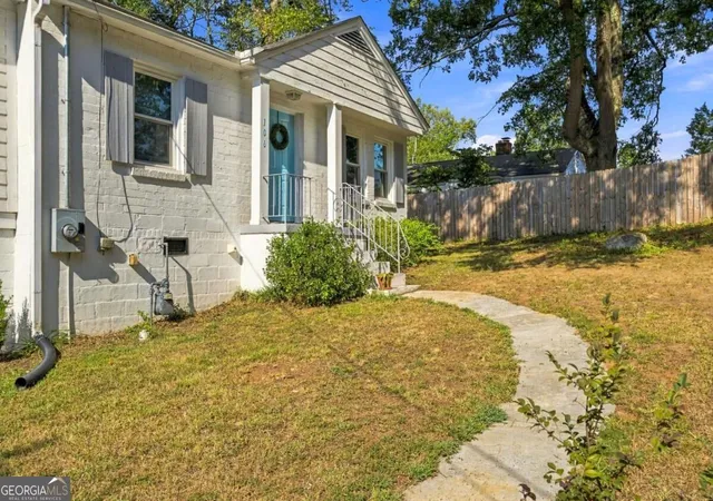 Photo 2 of Single family home for sale at 106 Aviation Rd Se, Marietta, GA 30060 | MLS# 10848020 | Listing updated on 2026-10-06