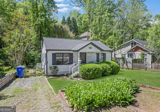 Photo 3 of Single family home for sale at 989 Ormewood Ave Se, Atlanta, GA 30316 | MLS# 10843537 | Listing updated on 2026-09-24