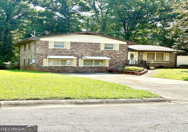 Photo 1 of Single family home for sale at 2480 Burton Cir, Morrow, GA 30260 | MLS# 10844928 | Listing updated on 2026-09-12