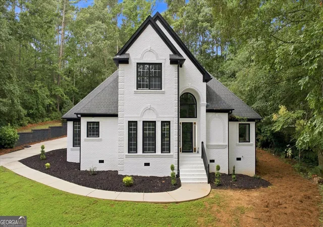 Photo 3 of Single family home for sale at 141 Amicalola Wy, Jonesboro, GA 30236 | MLS# 10835790 | Listing updated on 2026-09-30