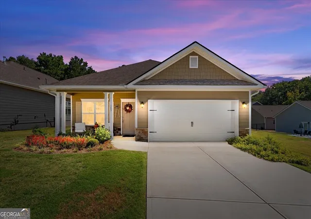 Photo 2 of Single family home for sale at 143 Windmill Way, Carrollton, GA 30117 | MLS# 10843758 | Listing updated on 2026-09-28
