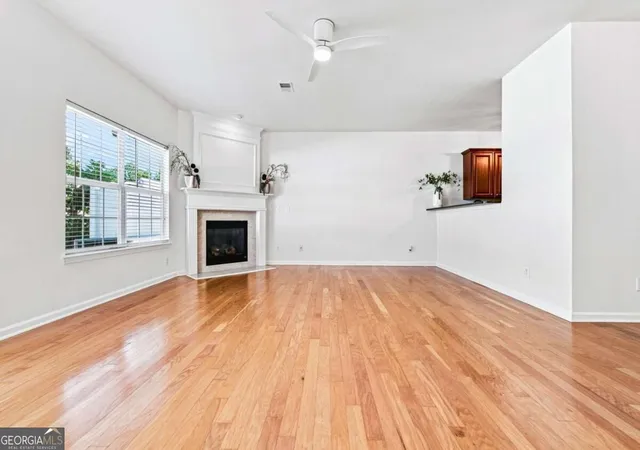 Photo 2 of Townhouse for sale at 9820 Alger Tr, Johns Creek, GA 30022 | MLS# 10840038 | Listing updated on 2026-09-17