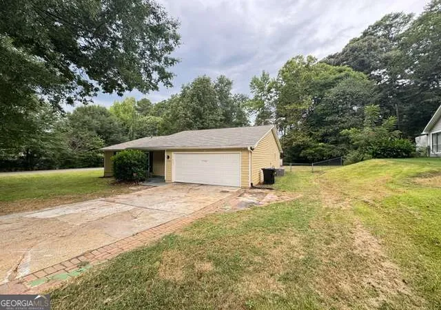 Photo 3 of Single family home for sale at 4245 Reef Rd, Marietta, GA 30066 | MLS# 10845242 | Listing updated on 2026-10-08