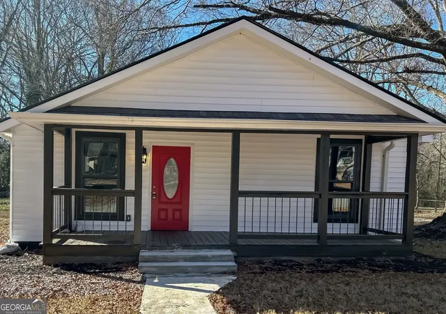 Photo 1 of Single family home for sale at 60 Edwards St, Griffin, GA 30223 | MLS# 10849274 | Listing updated on 2026-10-02