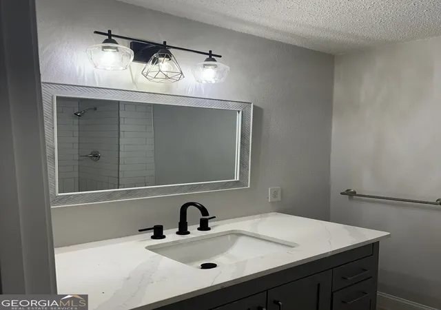 Photo 2 of Single family home for sale at 60 Edwards St, Griffin, GA 30223 | MLS# 10849274 | Listing updated on 2026-10-02