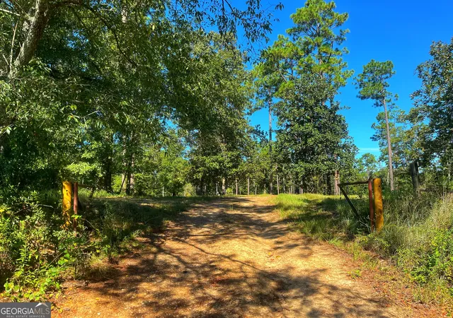 Photo 2 of House for sale at 490 Murray Rd, Bainbridge, GA 39819 | MLS# 10849956 | Listing updated on 2026-09-23