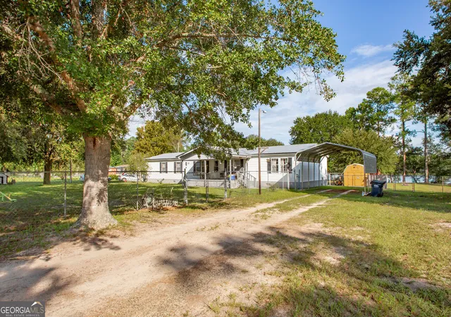 Photo 1 of Sale Pending at 288 Lakeview Dr, Folkston, GA 31537 | MLS# 10845179 | Listing updated on 2026-09-24