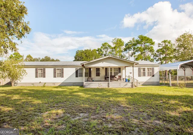 Photo 3 of Sale Pending at 288 Lakeview Dr, Folkston, GA 31537 | MLS# 10845179 | Listing updated on 2026-09-24