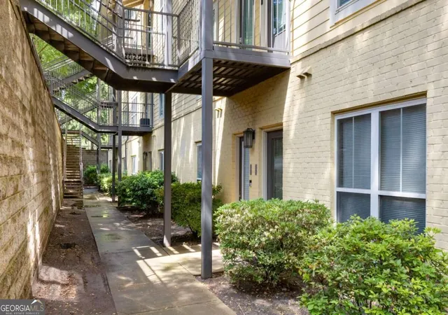 Photo 3 of Condo for sale at 1195 Milton Ter SE #1106, Atlanta, GA 30315 | MLS# 10837626 | Listing updated on 2026-09-15