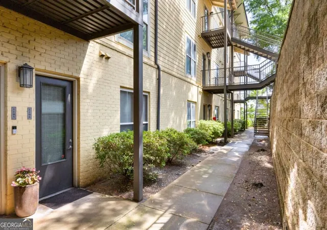 Photo 4 of Condo for sale at 1195 Milton Ter SE #1106, Atlanta, GA 30315 | MLS# 10837626 | Listing updated on 2026-09-15