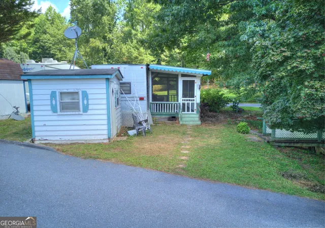 Photo 3 of Single family home for sale at 110 Holiday Loop, Cleveland, GA 30528 | MLS# 10833681 | Listing updated on 2026-09-18