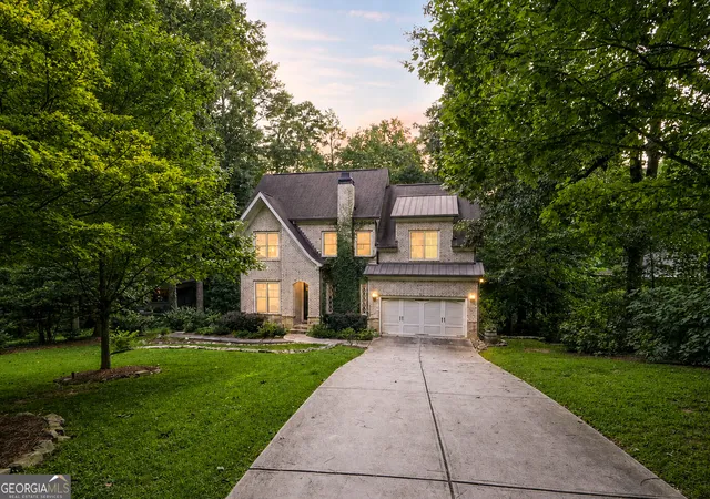 Photo 2 of Single family home for sale at 1026 Mcconnell Dr, Decatur, GA 30033 | MLS# 10838862 | Listing updated on 2026-09-17
