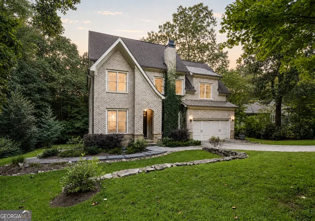 Photo 3 of Single family home for sale at 1026 Mcconnell Dr, Decatur, GA 30033 | MLS# 10838862 | Listing updated on 2026-09-17