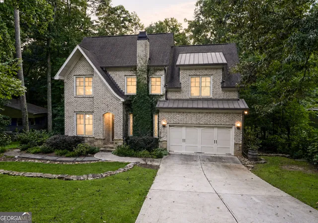 Photo 3 of Single family home for sale at 1026 Mcconnell Dr, Decatur, GA 30033 | MLS# 10838862 | Listing updated on 2026-09-17