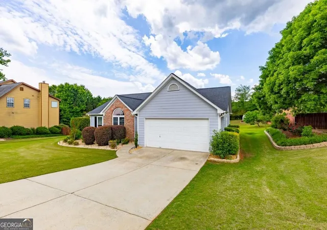 Photo 1 of Single family home for sale at 8860 Creekstone Pl, Gainesville, GA 30506 | MLS# 10839156 | Listing updated on 2026-09-03