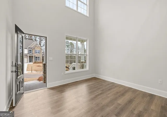 Photo 3 of Single family home for sale at 5175 Thalley Crk Dr, Cumming, GA 30040 | MLS# 10853090 | Listing updated on 2026-10-09