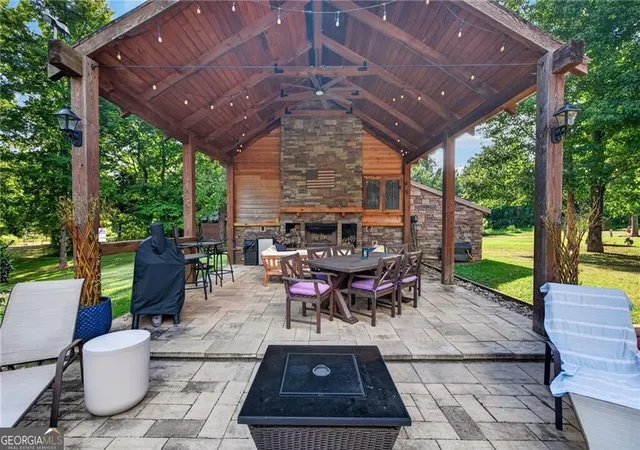 Photo 4 of Single family home for sale at 456 E Valley Rd NE, Rydal, GA 30171 | MLS# 10840527 | Listing updated on 2026-09-26