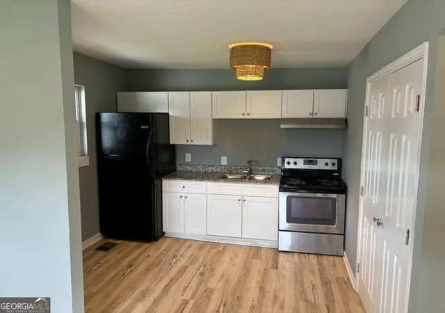 Photo 2 of Multi family home for sale at 389 Glenn St Sw, Atlanta, GA 30312 | MLS# 10851002 | Listing updated on 2026-09-23