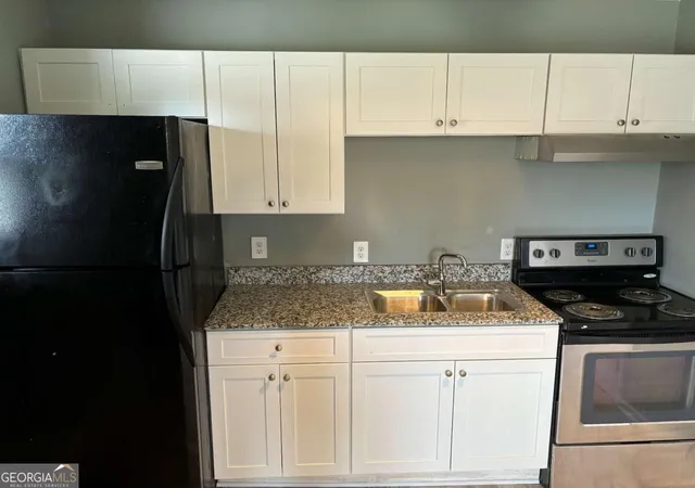 Photo 3 of Multi family home for sale at 389 Glenn St Sw, Atlanta, GA 30312 | MLS# 10851002 | Listing updated on 2026-09-23