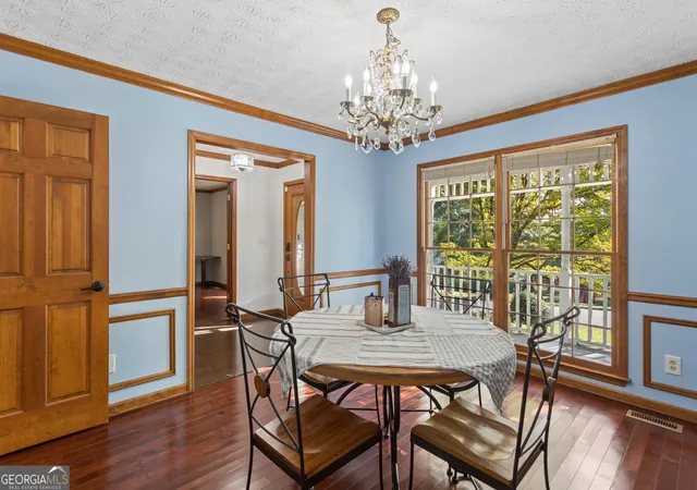 Photo 4 of Single family home for sale at 580 Berkeley Ln NE, Kennesaw, GA 30144 | MLS# 10851724 | Listing updated on 2026-09-23