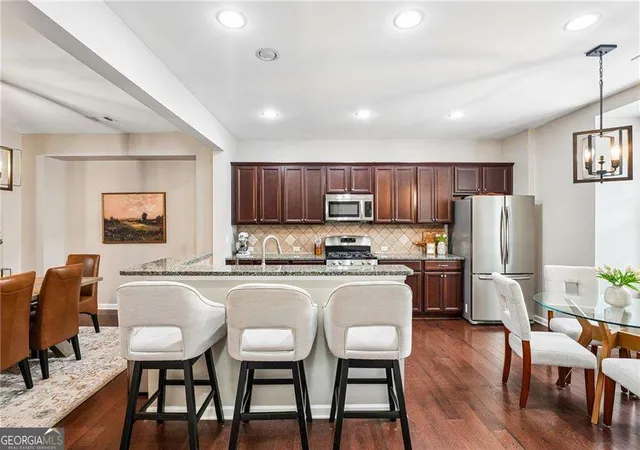 Photo 2 of Townhouse for sale at 4204 Laurel Crk Ct Se #6, Smyrna, GA 30080 | MLS# 10843402 | Listing updated on 2026-09-10