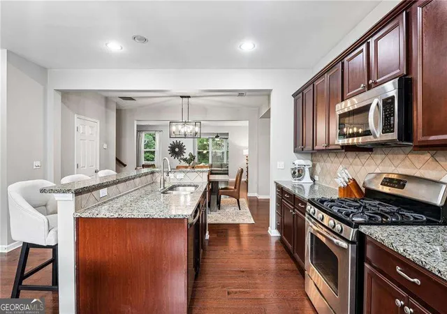 Photo 3 of Townhouse for sale at 4204 Laurel Crk Ct SE #6, Smyrna, GA 30080 | MLS# 10843402 | Listing updated on 2026-09-10