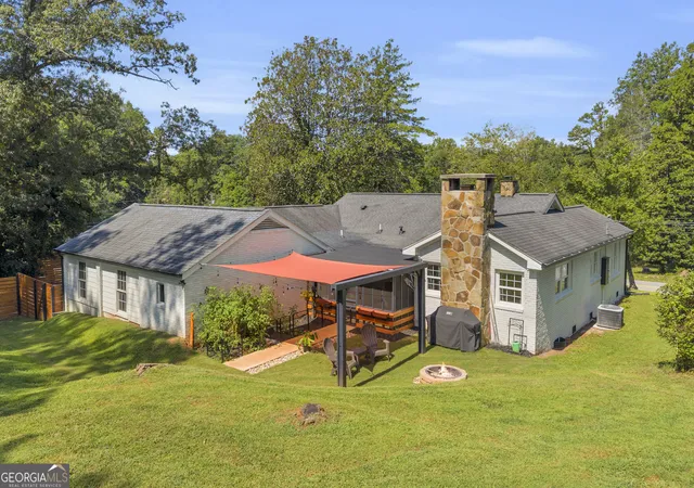 Photo 2 of Single family home for sale at 1472 Hollywood Hwy, Clarkesville, GA 30523 | MLS# 10839926 | Listing updated on 2026-09-22