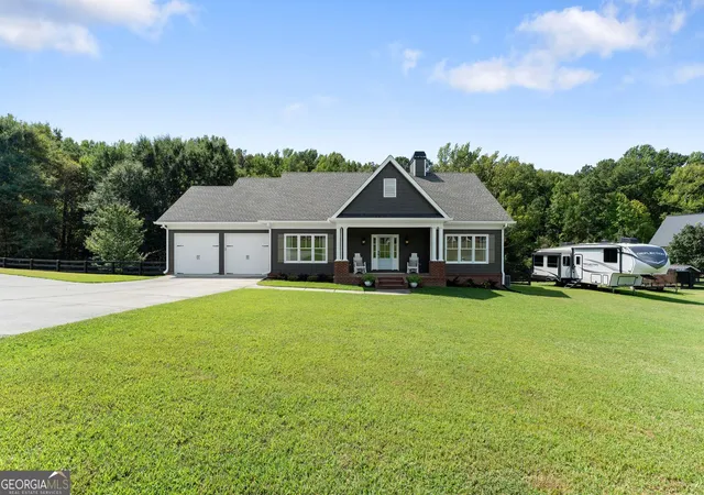 Photo 1 of Single family home for sale at 4465 Carters Creek Ln, Cumming, GA 30040 | MLS# 10835066 | Listing updated on 2026-09-13