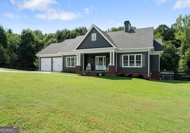 Photo 4 of Single family home for sale at 4465 Carters Creek Ln, Cumming, GA 30040 | MLS# 10835066 | Listing updated on 2026-09-13