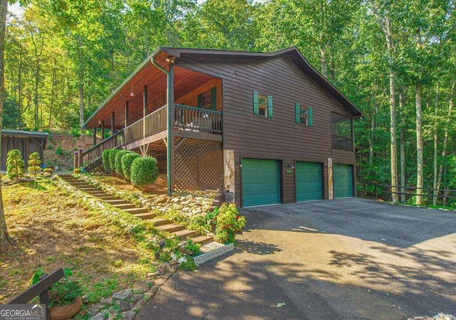 Photo 1 of Single family home for sale at 320 Mossy Crk Trl, Murphy, NC 28906 | MLS# 10848698 | Listing updated on 2026-10-02