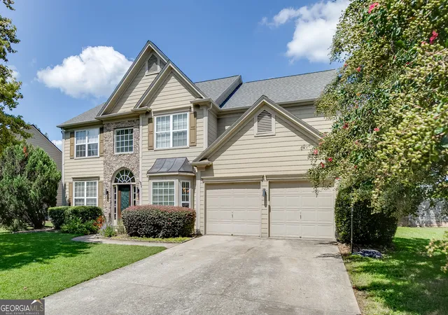 Photo 2 of Sale Pending at 519 Glen Crk Way, Sugar Hill, GA 30518 | MLS# 10837404 | Listing updated on 2026-10-09
