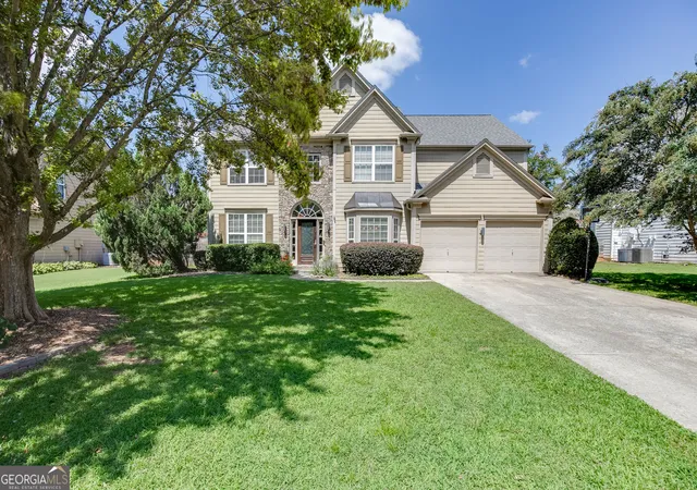 Photo 3 of Sale Pending at 519 Glen Crk Way, Sugar Hill, GA 30518 | MLS# 10837404 | Listing updated on 2026-10-09