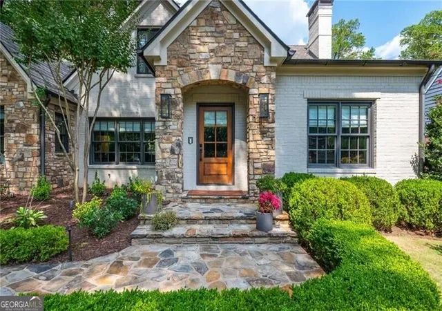 Photo 2 of Single family home for sale at 1156 E Rock Springs Rd NE, Atlanta, GA 30306 | MLS# 10842841 | Listing updated on 2026-09-09