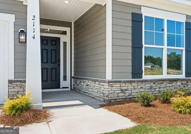 Photo 3 of Single family home for sale at 4423 Zed Ln, Loganville, GA 30052 | MLS# 10838428 | Listing updated on 2026-09-16
