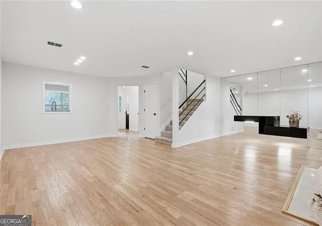 Photo 4 of Townhouse for sale at 512 Mcgill Pl Ne, Atlanta, GA 30312 | MLS# 10808124 | Listing updated on 2026-09-04