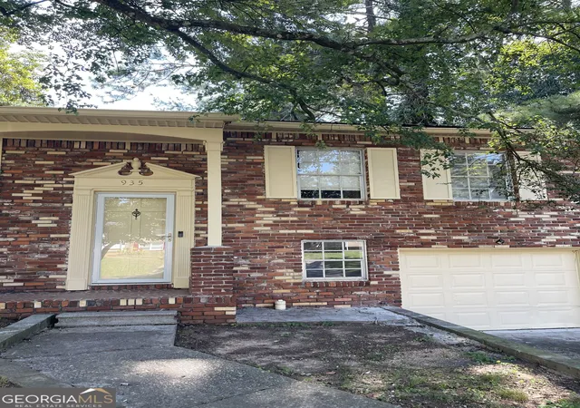 Photo 1 of Single family home for sale at 935 Bimini Ln, Forest Park, GA 30297 | MLS# 10849193 | Listing updated on 2026-10-27