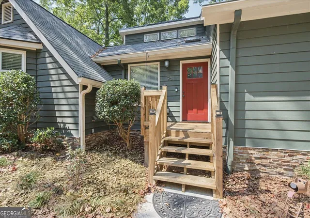 Photo 2 of Single family home for sale at 98 Geraldine Dr SE, Smyrna, GA 30082 | MLS# 10852134 | Listing updated on 2026-10-08
