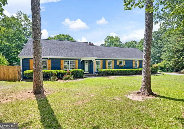 Photo 2 of Single family home for sale at 1563 Arden Dr, Marietta, GA 30008 | MLS# 10828963 | Listing updated on 2026-09-13