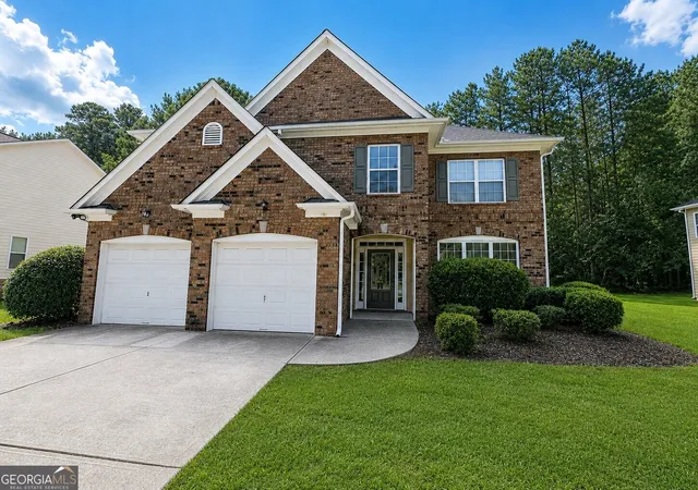 Photo 1 of Single family home for sale at 562 Preserve Park Dr, Loganville, GA 30052 | MLS# 10837372 | Listing updated on 2026-09-15