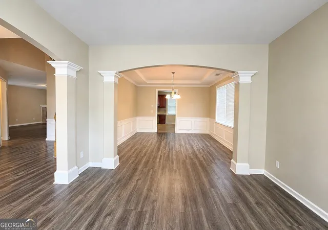 Photo 3 of Single family home for sale at 562 Preserve Park Dr, Loganville, GA 30052 | MLS# 10837372 | Listing updated on 2026-09-15