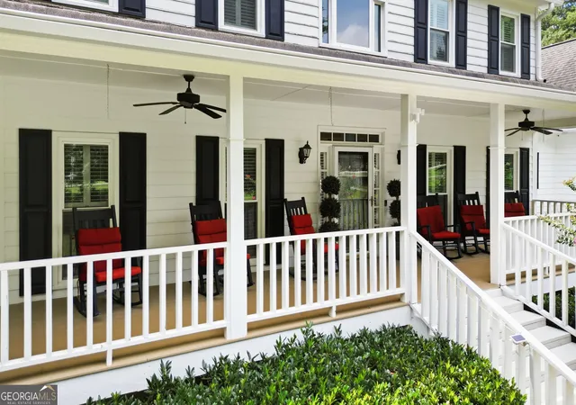 Photo 4 of Single family home for sale at 330 Wagon Trl, Woodstock, GA 30188 | MLS# 10815475 | Listing updated on 2026-09-11